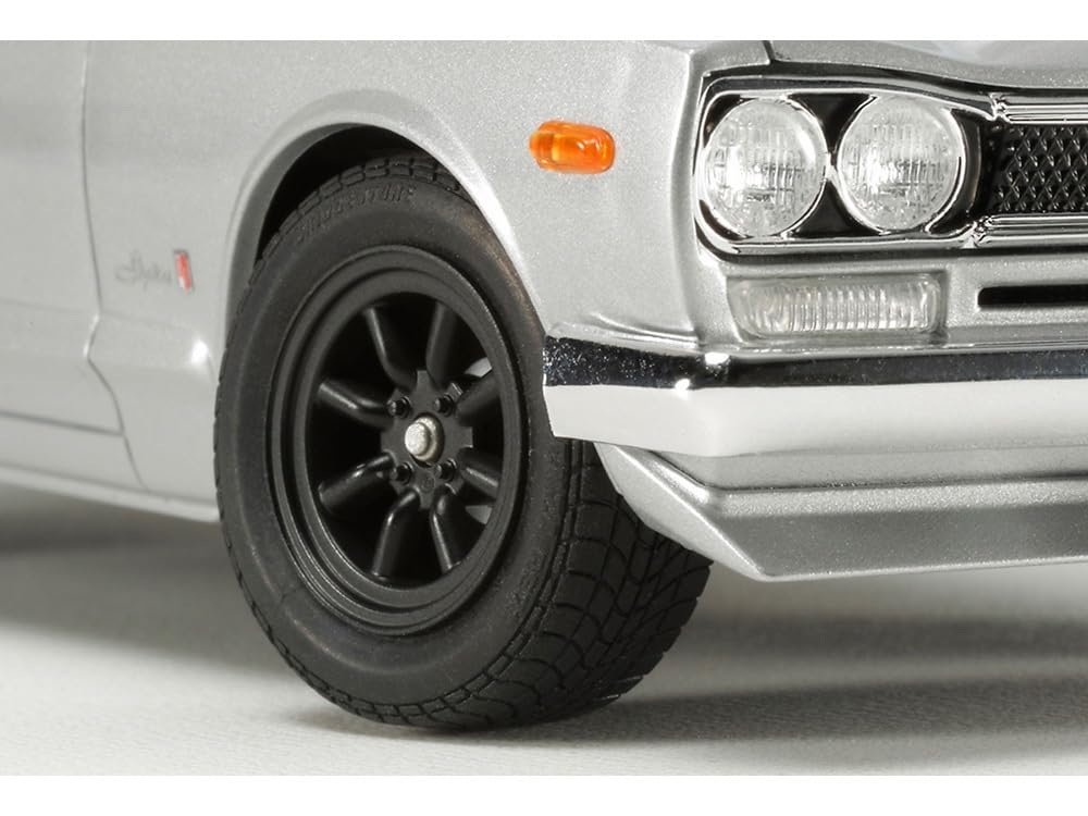 Tamiya Sports Car Series 335 NISSAN Skyline 2000 Street Custom Plastic Model Kit 24335 No. GT-R