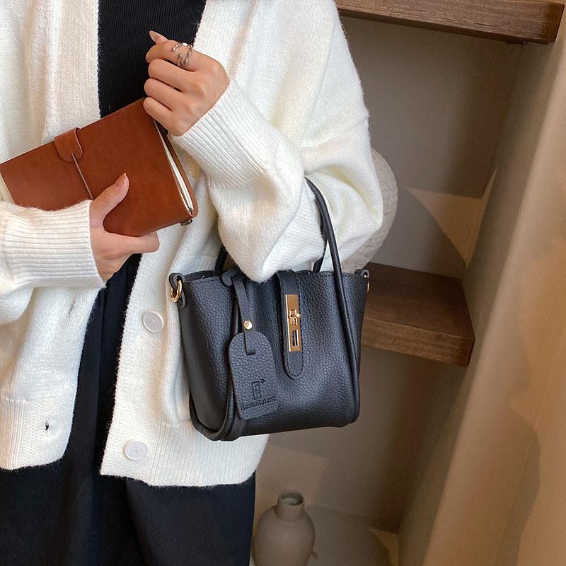 2024 New Retro Fashion Bucket Bag Women s Shoulder Bag Urban Style High Quality Crossbody Bag чёрный