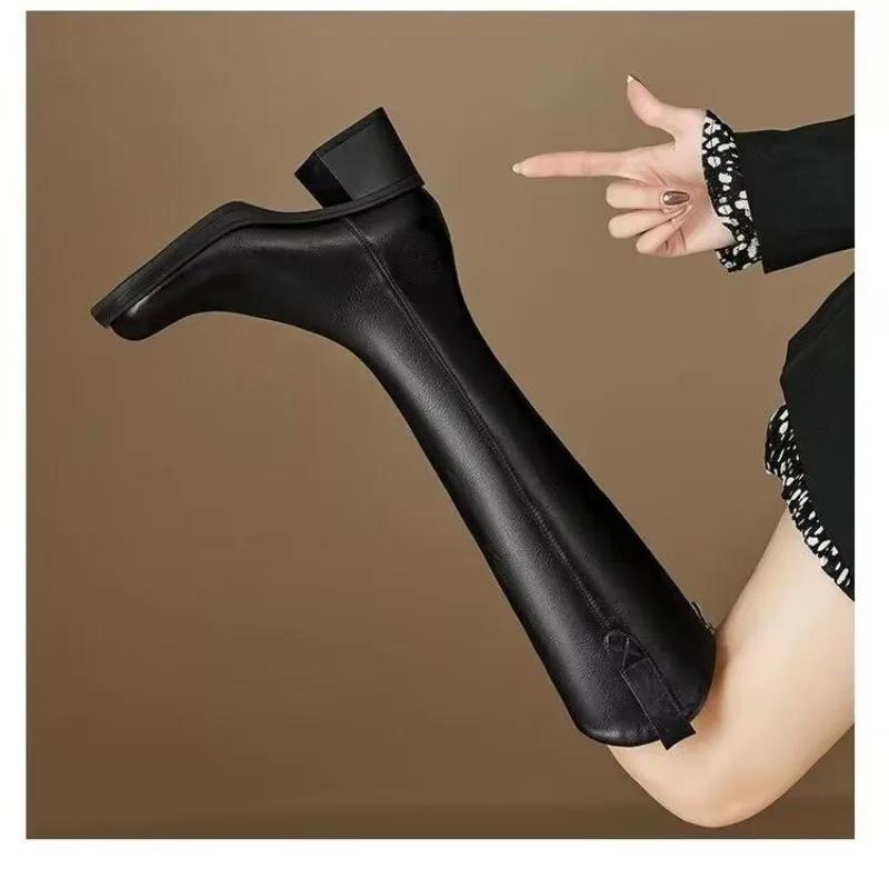 Nové žhavě prodávané dámské kozačky Zip Silné vysoké podpatky Jednoduché Silné vysoké podpatky Podzimní a zimní kozačky Ke kolenům Zapatos
