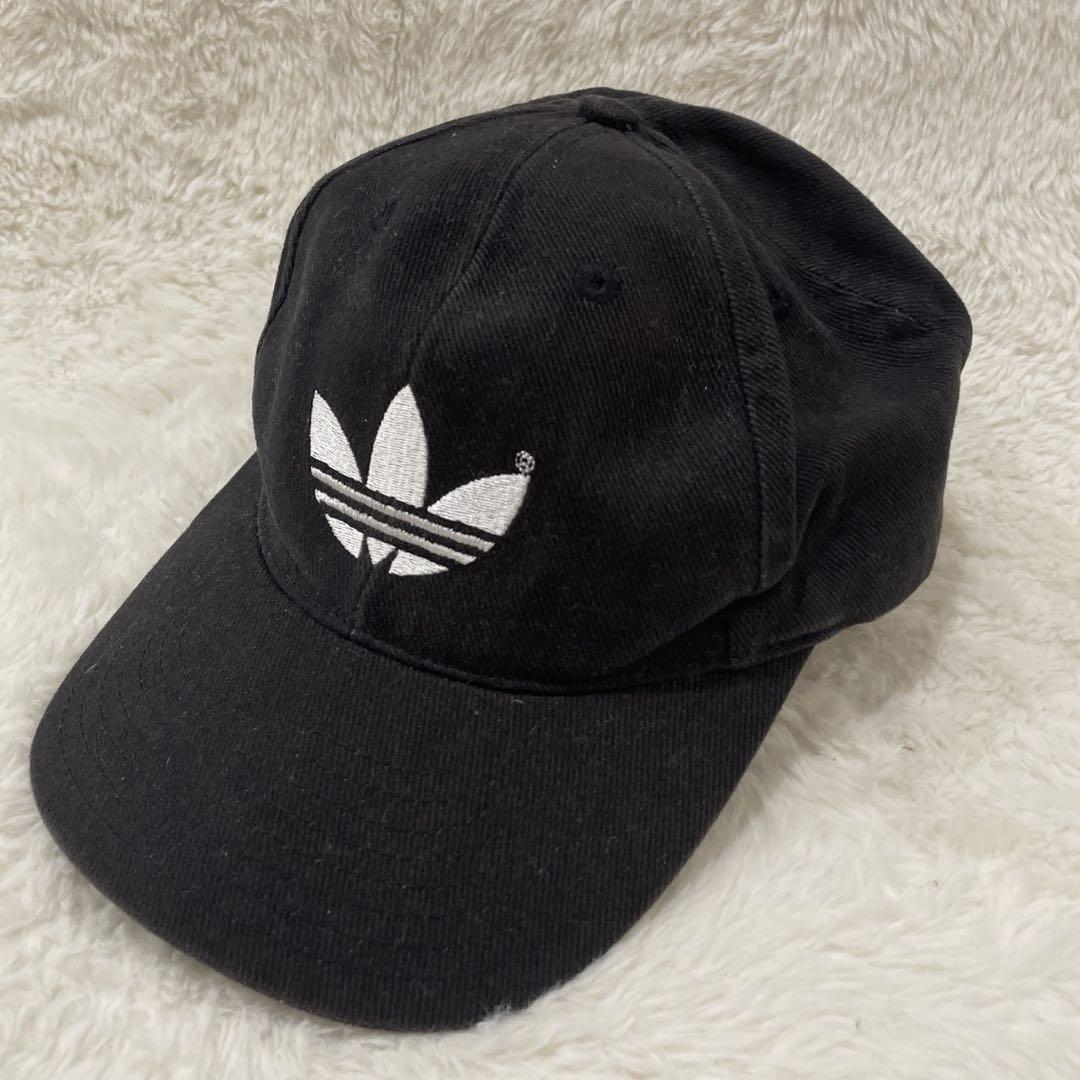 

[USED] Vintage Adidas corduroy cap with black embroidered Trefoil logo