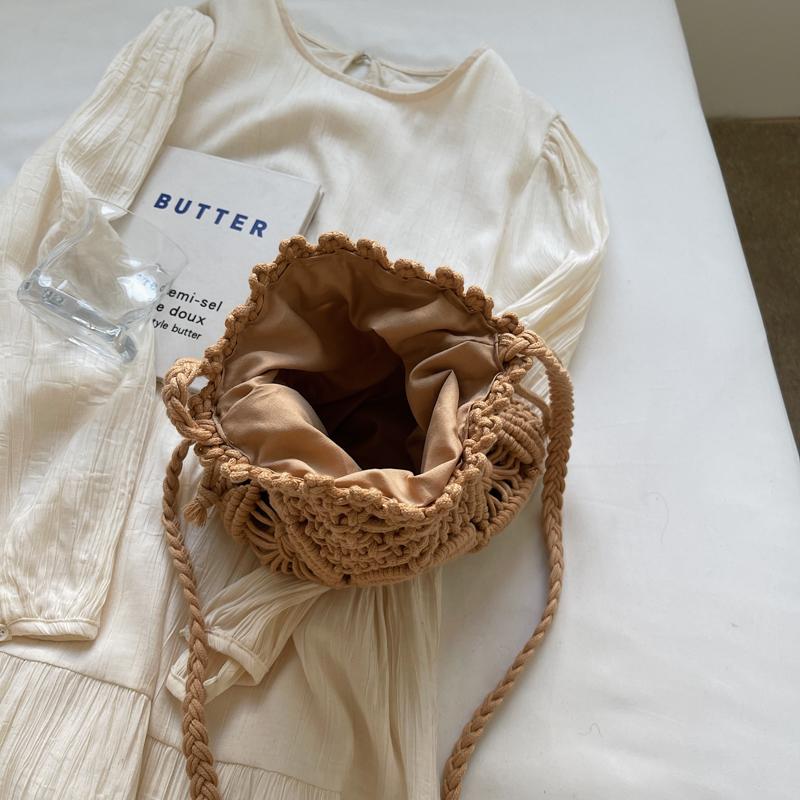 Crochet Bag Women's Bohemian Style Hollow Shoulder Bag Woven Small Bag