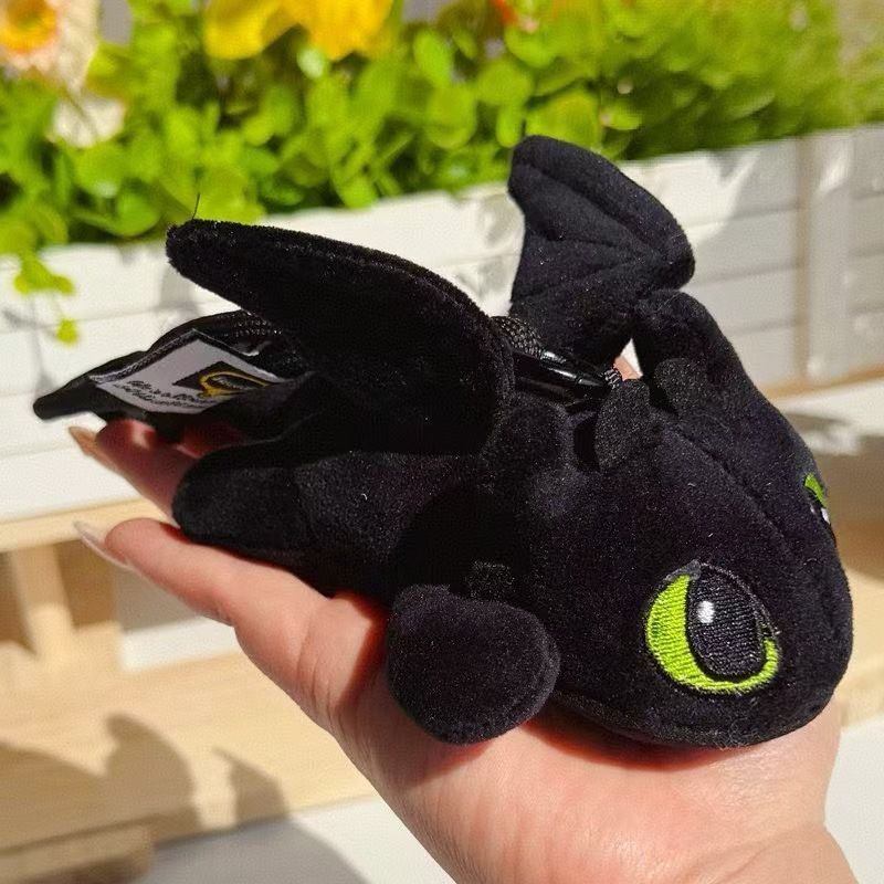 Dragon Taming Master Super Cute Toothless Plush Toy Black and White Flying Dragon Cartoon Doll Keychain Couple Birthday Gift