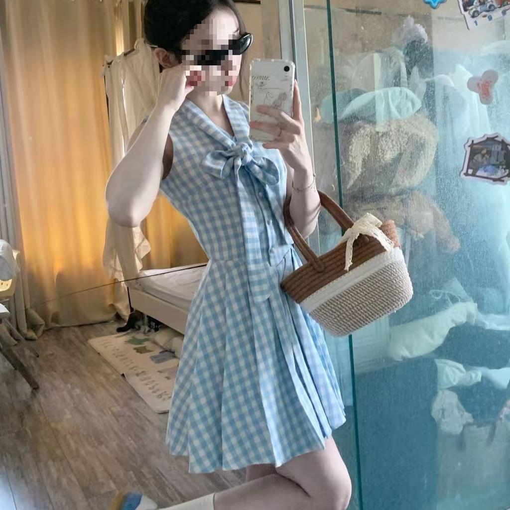 Fresh girly style V-neck plaid bow dress for women's small summer new, pleated skirt short