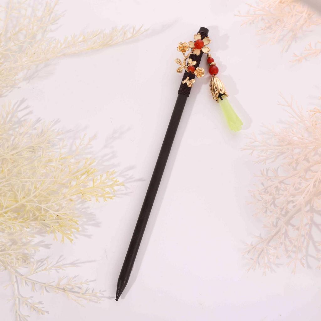 Tassel Wooden Hairpin: Chinese Style Ethnic Hanfu and Qipao Accessory