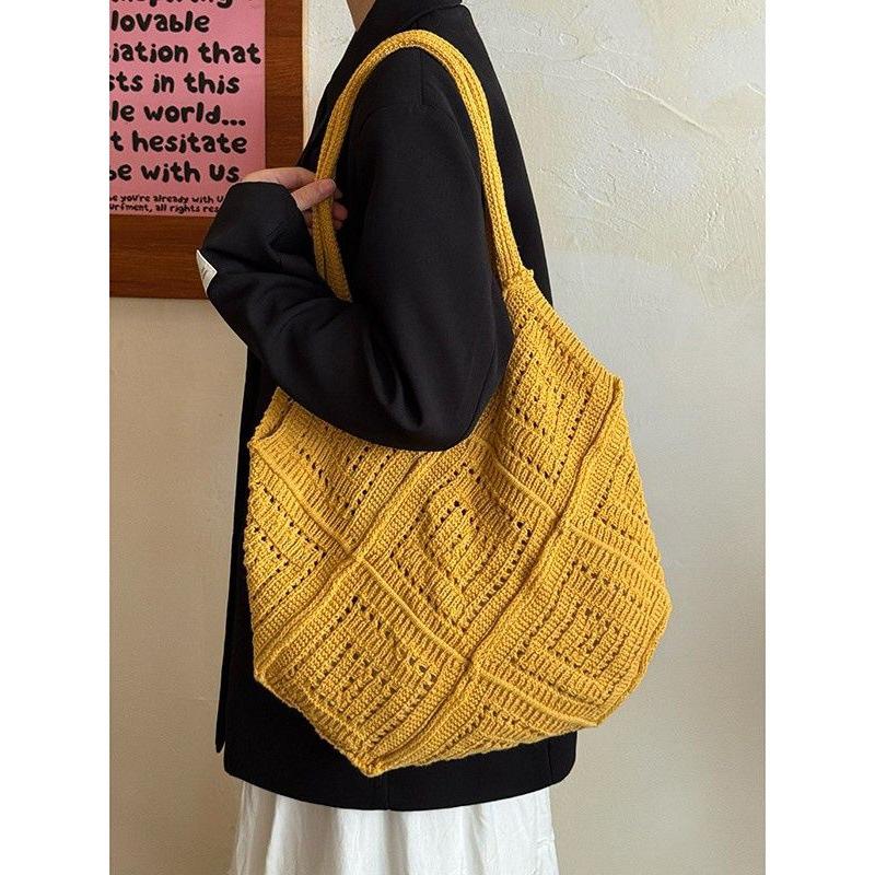 New Handmade Hollow Knitted Bag Women's Large-capacity Seaside Vacation Shoulder Bag Casual Versatile Commuter Tote Bag