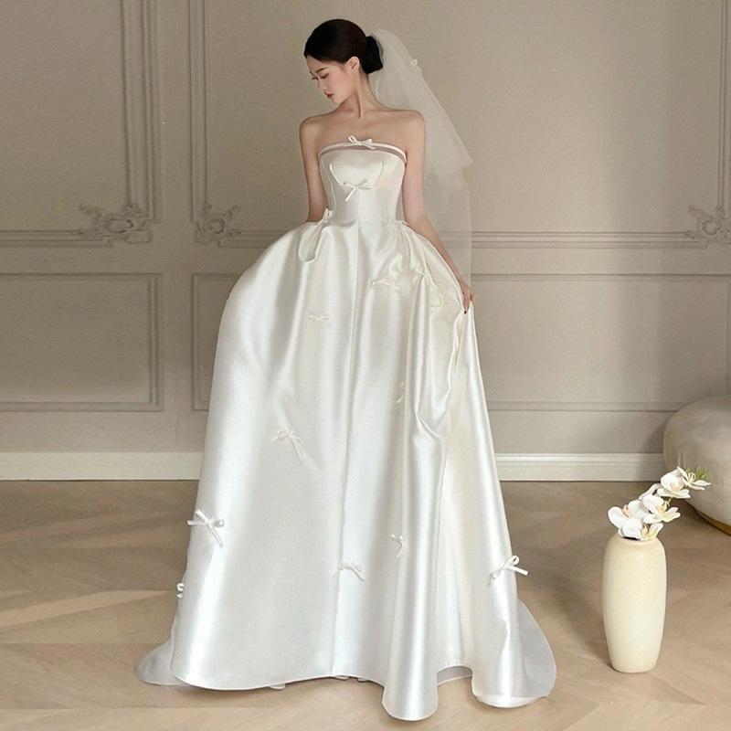 French Satin Light Wedding Dress New Bridal Simple Tube Top Going Out Dress White Bow Trailing Dress