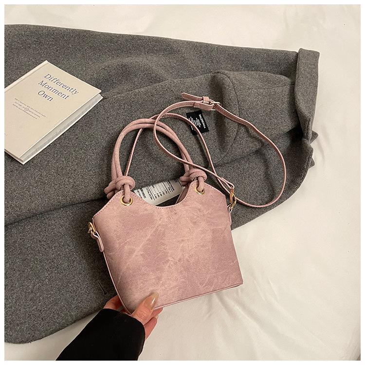 New Bag Women's 2025 Popular Bucket Bag Spring and Summer Niche Design Shoulder Messenger Bag High-end Handbag