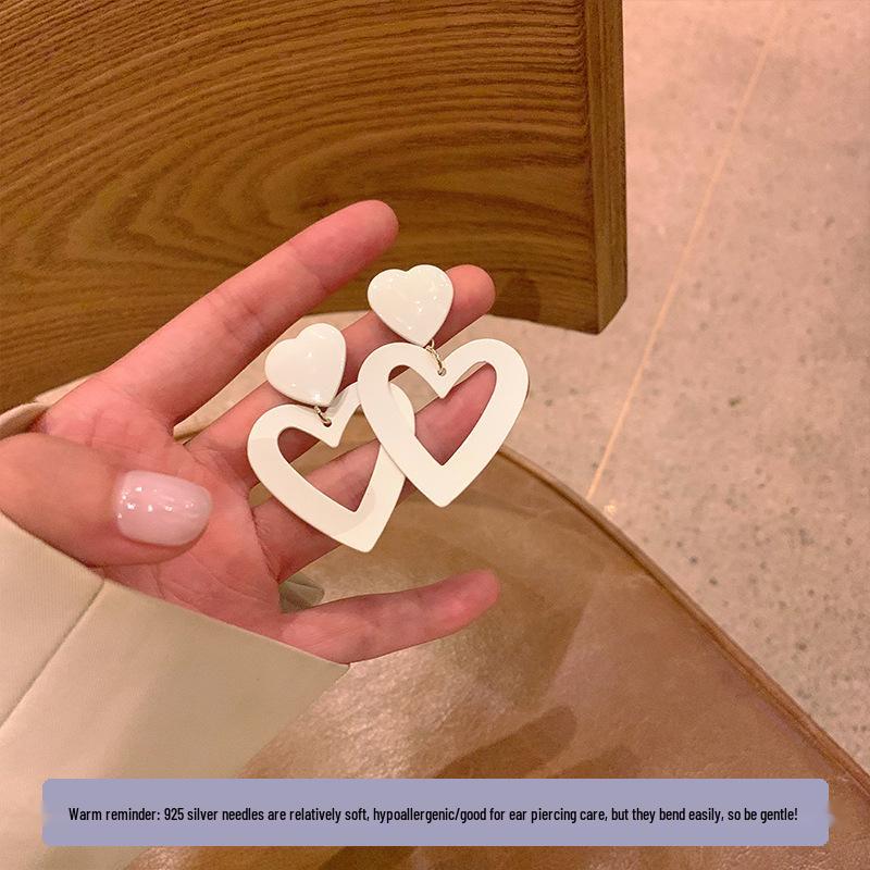 White Exaggerated Heart Dangle Earrings - 2025 Trendy Jewelry for Influencers and Stylish Women