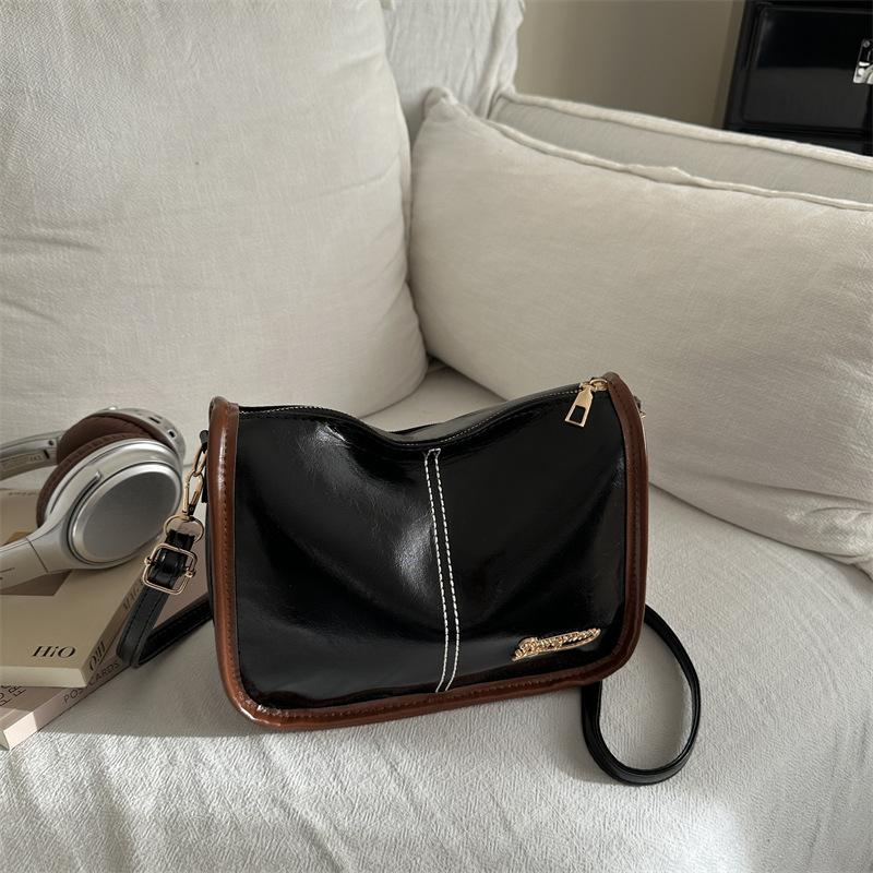 High-end temperament fashionable women's bags, the new trend texture of the season, middle-aged mother shoulder messenger bag