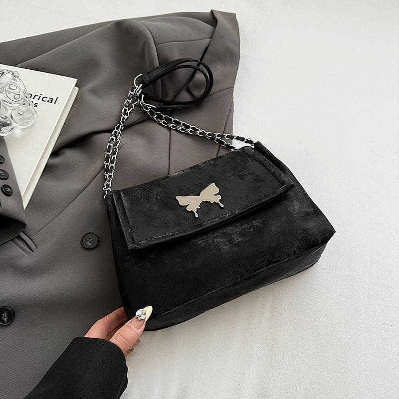 

Маленькая сумка в иностранном стиле, весенняя новинка, сумка через плечо с вышитыми нитками и цепочкой, простая и модная женская сумка-мессенджер чёрный