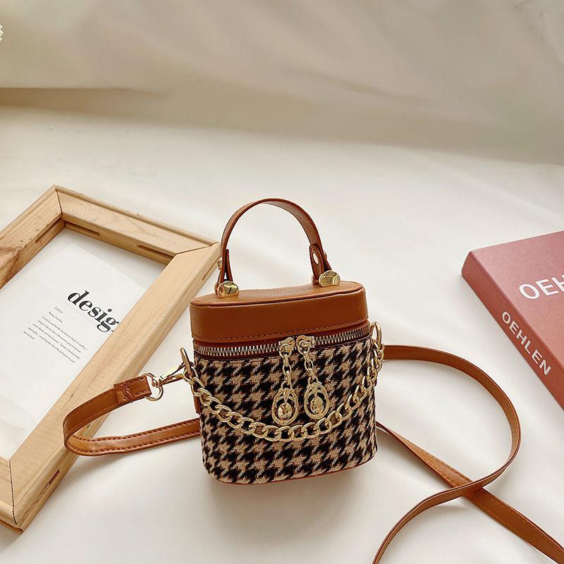 Adorable Mini Pu Leather Crossbody Bag For Kids Stylish Modern Design In Black And Brown коричневый