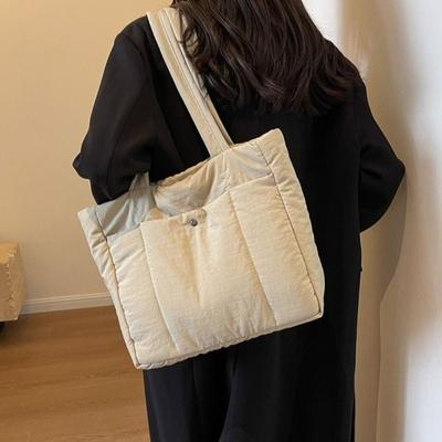 Einfarbige Damen-Laptoptaschen Große Kapazität Weiche Baumwoll-Puffer-Umhängetasche Fashi Top-Griff Damen Wolken-Tote-Tasche Einkaufen