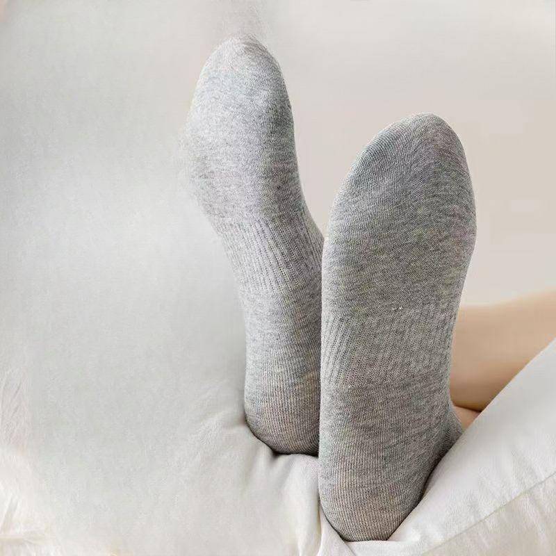 

Мужские весенне-летние однотонные антибактериальные носки-следы, впитывающие пот 1 pair светло-серый