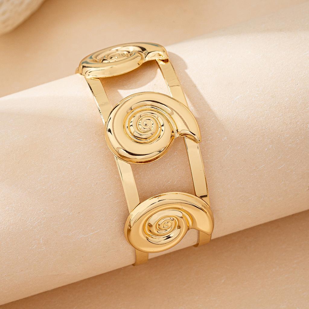 Fashion  Bracelet For Women Ladies