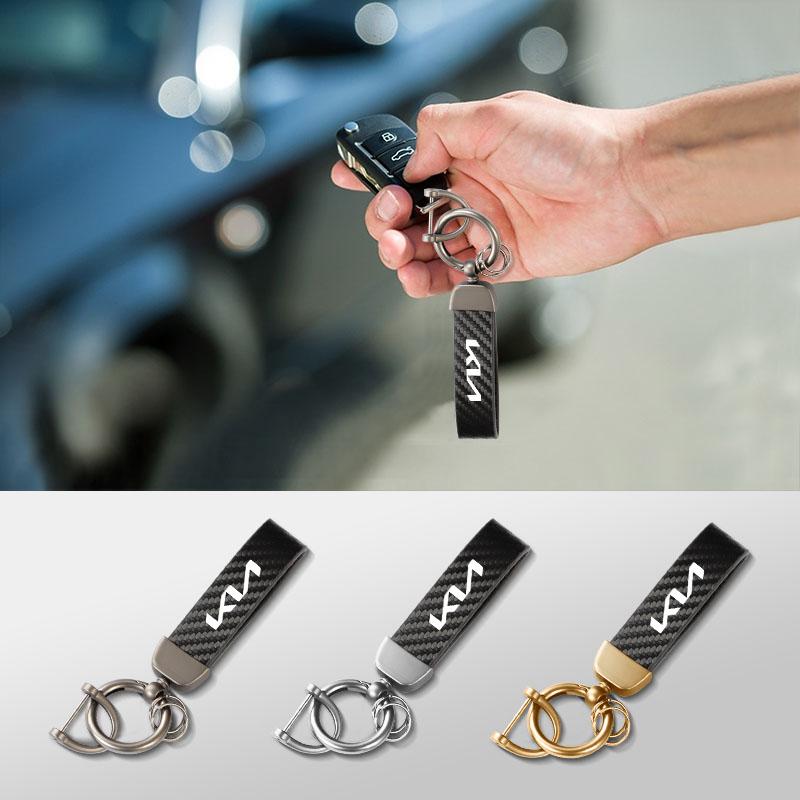 XQNW2 Car Carbon Fiber Keychain Luxury Keyring Buckle Accessories For KIA Carnival Niro EV9 K8 Forte Cerato Sportage Ray EV Telluride