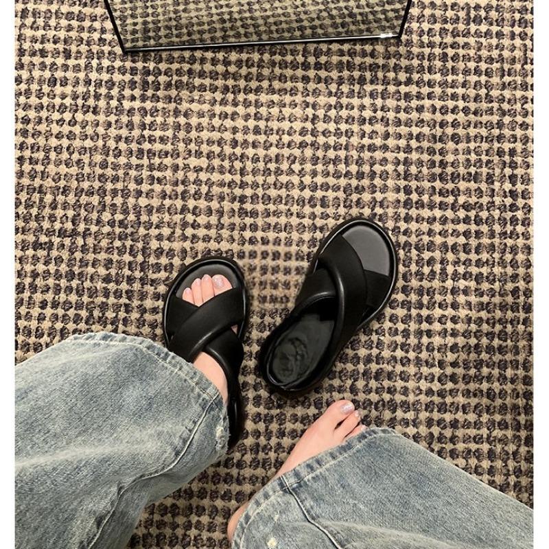 Shei Yiqing Summer~ Lambskin thick-soled cross-buckle with bubble bread casual sandals women's summer