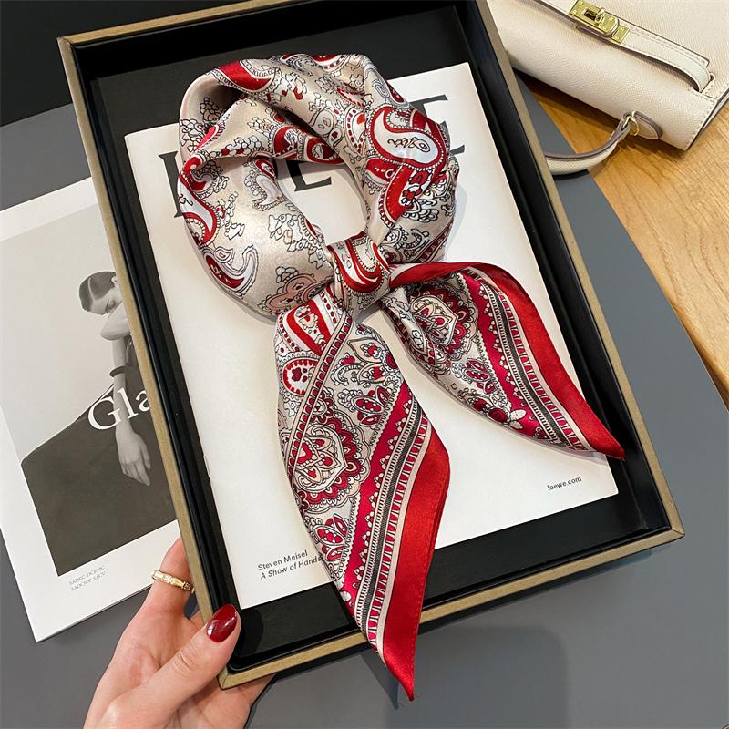 Lenço Quadrado de Cetim de Seda 100% Puro Alta Qualidade para Mulheres Estampado Bolsa de Mão Pulseiras de Pulso Xale Feminino Lenço de Pescoço Foulard