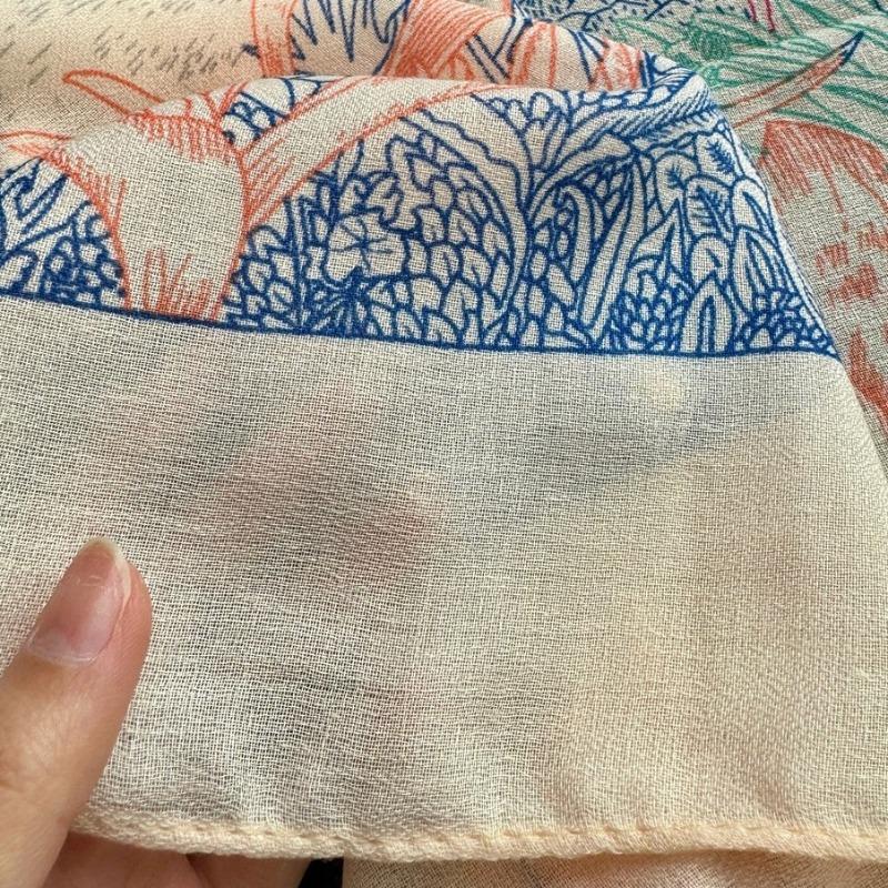 Spring and summer new women's thin linen 130 square scarves, colored scarves, high-end shawls outside for travel photos