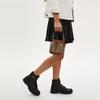 Coach X Disney Dempsey 16 Tanzender Mickey Aufdruck Kordelzugverschluss Beschichtetes Canvas und genarbtes Leder Beuteltasche Damen Taschen Khaki CN499-B4R3U