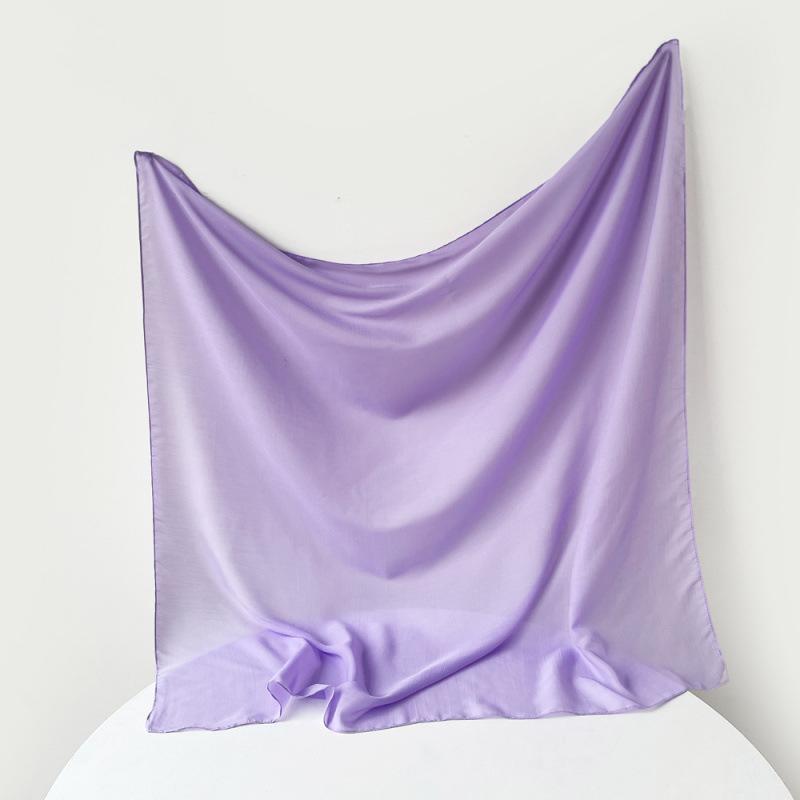 Ensfarvet skjerf Tyrkia Gaskludskjerf Stort firkantet skjerf Vår Nytt Silkeskjerf Europeisk og Amerikansk Hodeskjerf Skjerf