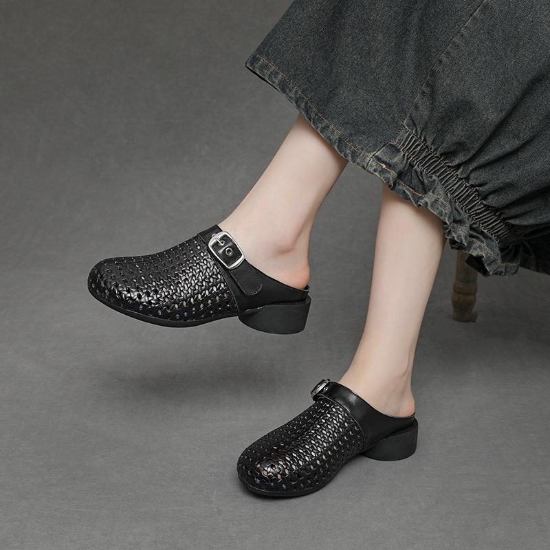 Fashion Summer Slippers for Women 2025 New Genuine Leather Woven Closed-toe Casual French Sandal Female Large-size Hollow Beach