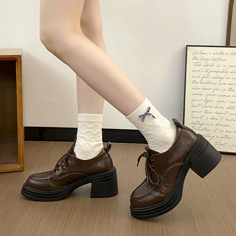 2025 Autumn New Versatile Lace-up Loafers Commuter Thick-heeled Women's Shoes Retro Style Round Head High-heeled Women's Single Shoes