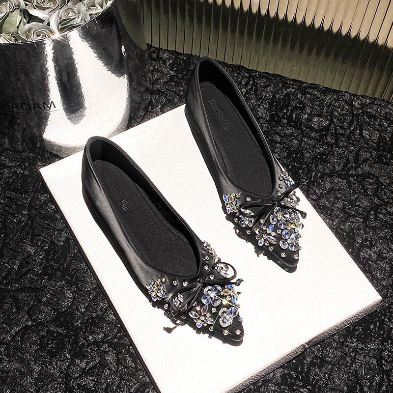 

Модные балетки для женщин 2025 Новый стиль Острый носок Бант Водяной бриллиант Женские туфли на внутренней платформе Большого размера 41-43 34 чёрный