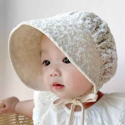 Neugeborenen Spitzenhaube mit bestickter Blume Prinzessinnenhut für Baby Mädchen Junge Süßer Sonnenhut mit großem Schirm Hüte