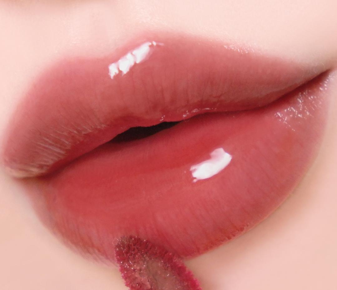 

Выберите 1 из 5 оттенков Benefit Splash Dewy 29 Rich Beach