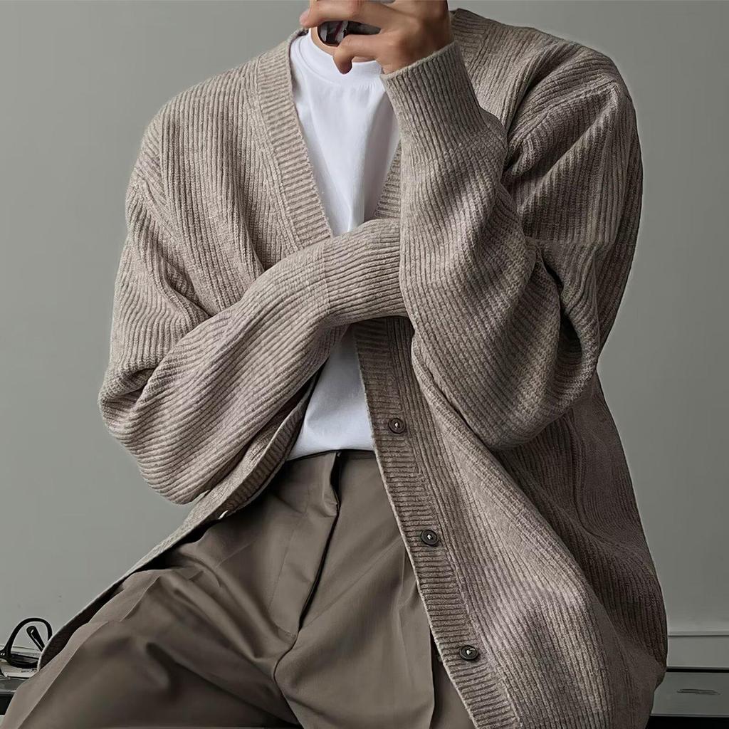 2026 Japanese Retro V-neck Knit Cardigan: Spring/Autumn Artistic Loose Sweater for Men