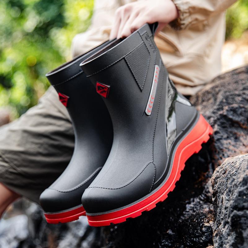 

Зимние бархатные дождевые ботинки мужские средней высоты на толстой подошве нескользящие мужские износостойкие водонепроницаемые уличные теплые резиновые сапоги 44