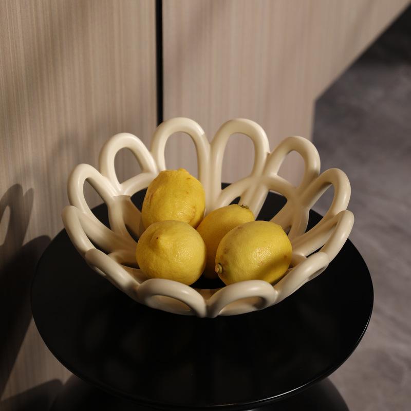 Creative Hollowed-out Ceramic Fruit Plate Geometric Tray Homeused Art Storage Tray Snack Bowl Desktop Storage Container