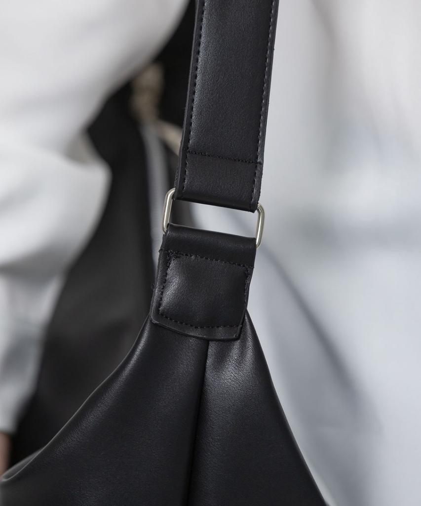 Umbrella On The Go Signature City Stage Leather Crossbody Bag