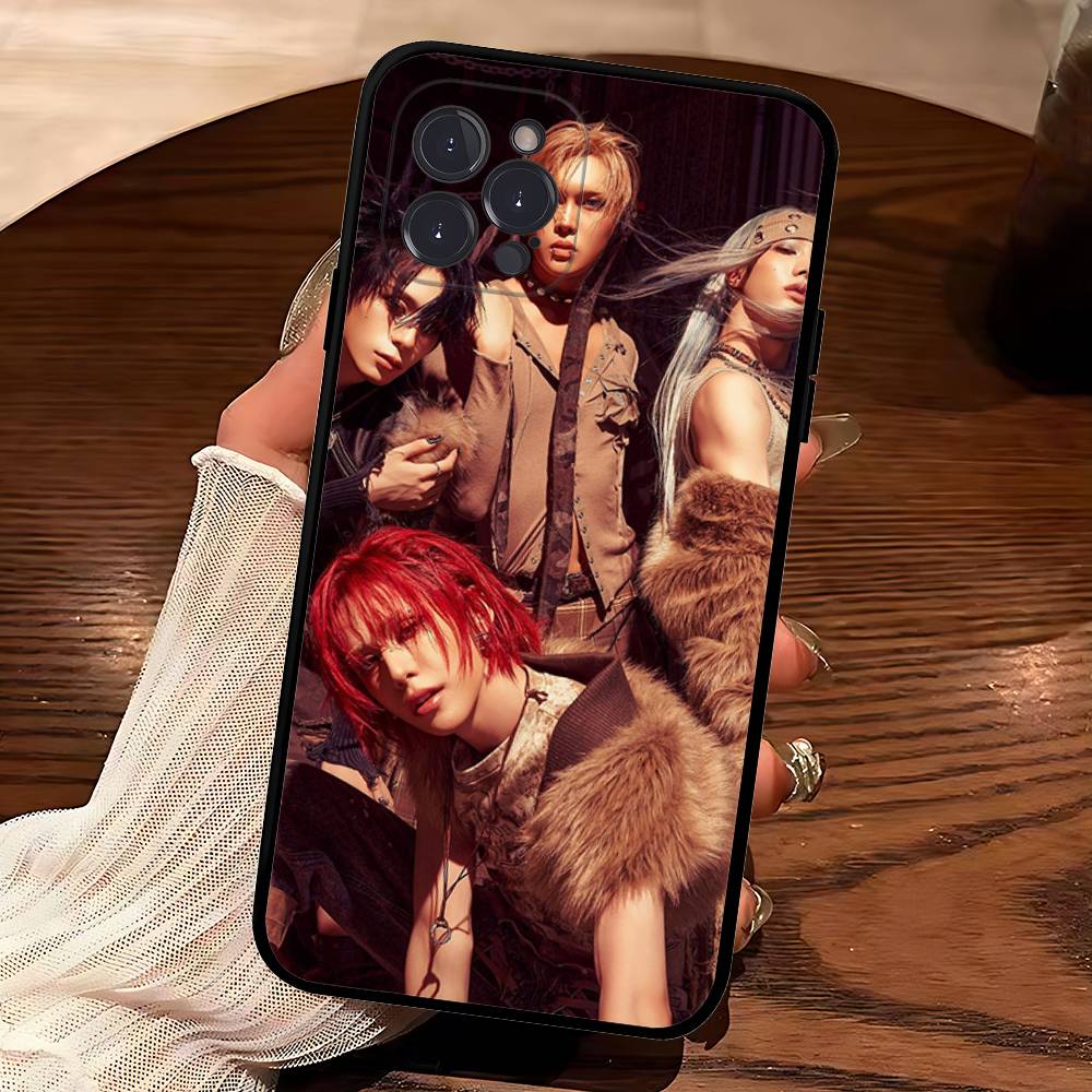 Kpop Group XLov Phone Case For IPhone 16 Pro Max 15 17 Plus 14 13 12 Mini 11 Black Cover