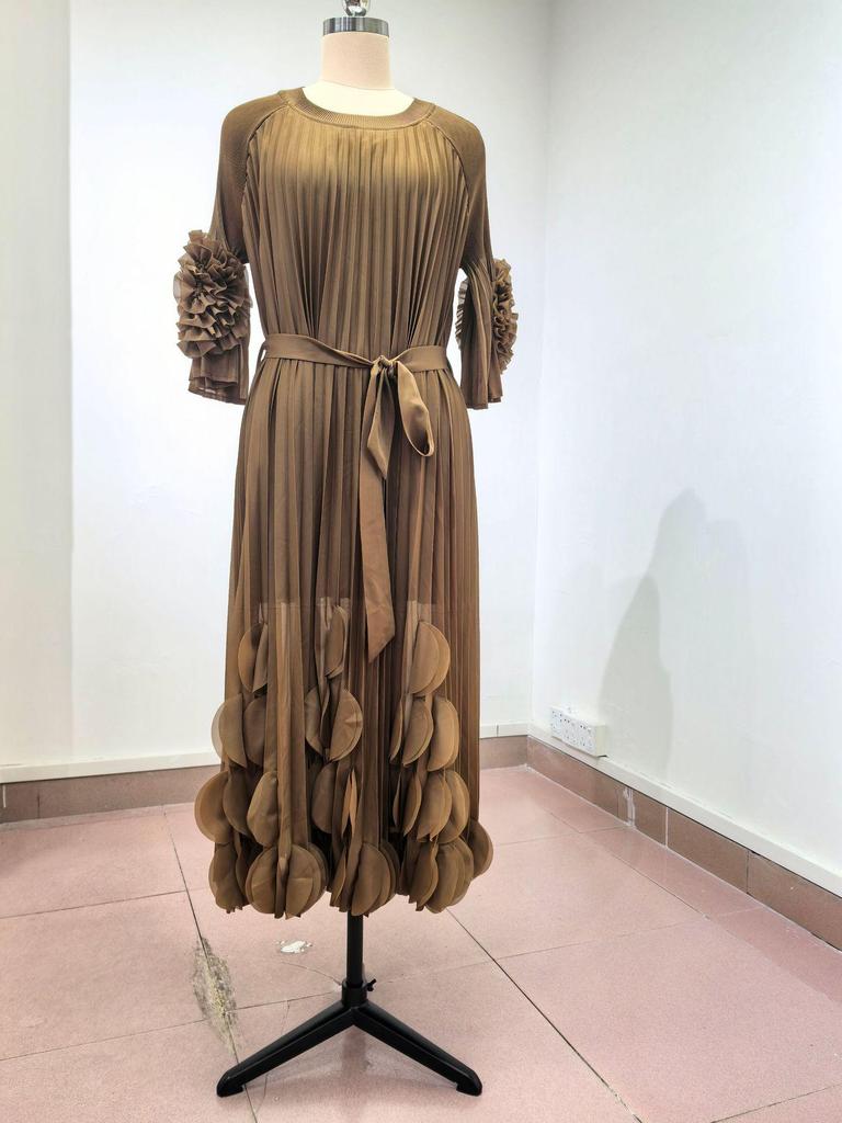 European & African Plus Size Floral Trumpet Sleeve Pleated Maxi Dress