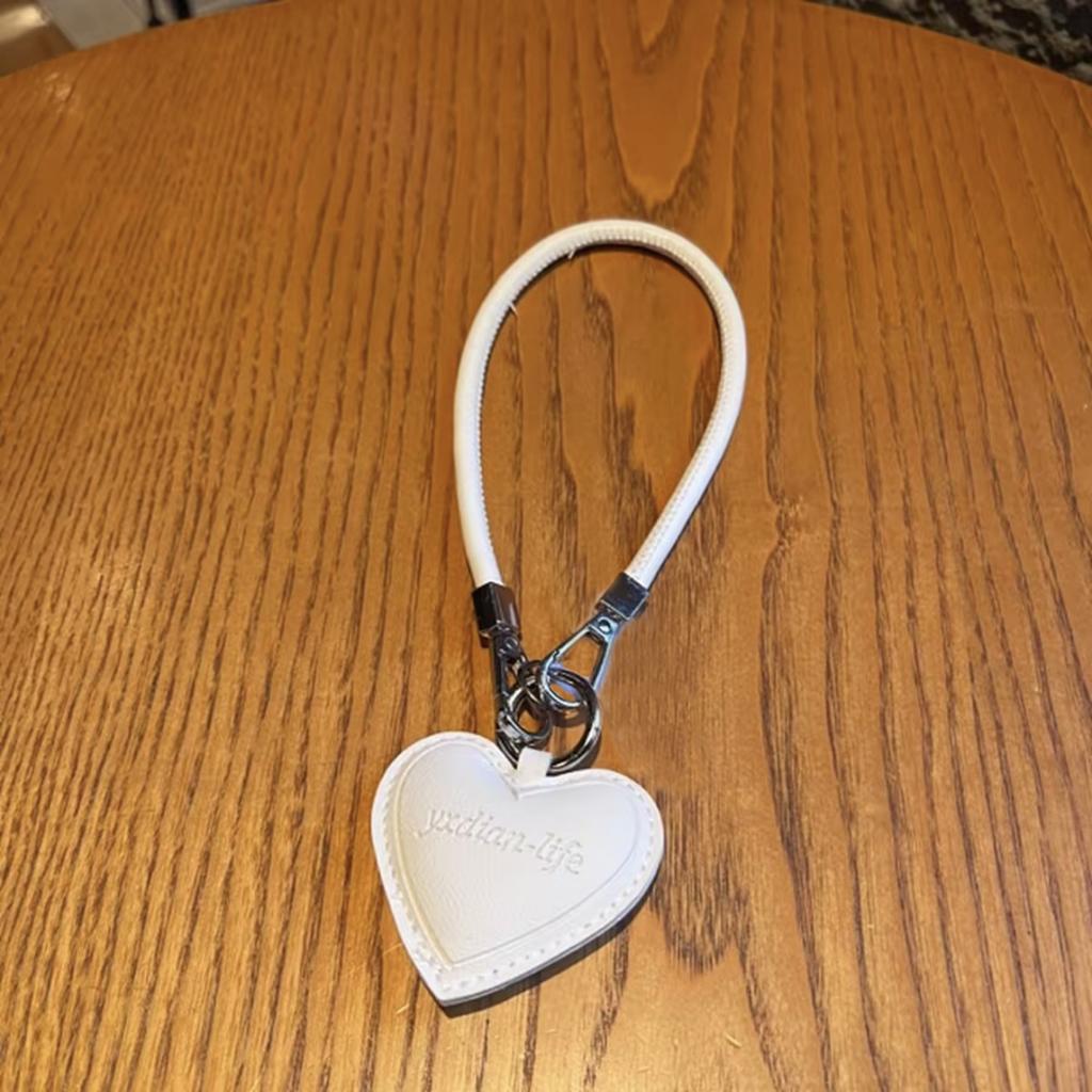 Internet-famous Cotton Leather Heart-woven Creative Keybag Pendants, Phone Chains, Personalized Charms, Phone Cases, Leather Cords