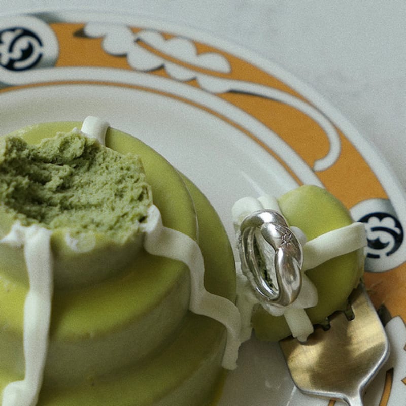 oooho Twist Star Ring