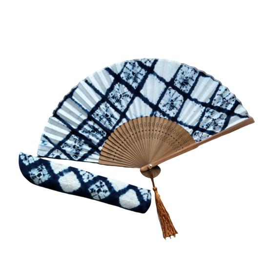 1 Set Handcrafted Tie-dye Folding Fan with Tassel Storage Bag Bamboo Ribs Portable Summer Handheld Fan Decoration Dance Performance Party Props