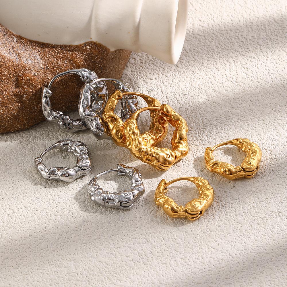 Stainless Steel Irregular Hammered Texture Hoop Earrings for Women 18K Gold Plated Geometric Round Circle Huggies Ear Buckle
