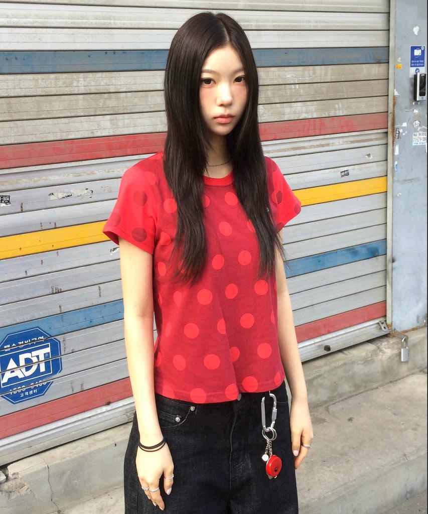 Tansanmageunesyum Dot Pattern T-Shirt (Red)