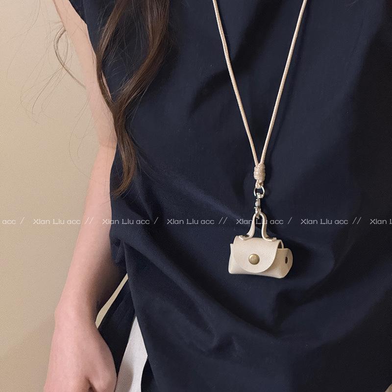 Colier portofel de monede din piele compact și elegant: Portchei cu pandantiv pentru femei cu șnur de piele și spațiu lung de depozitare pentru accesorii