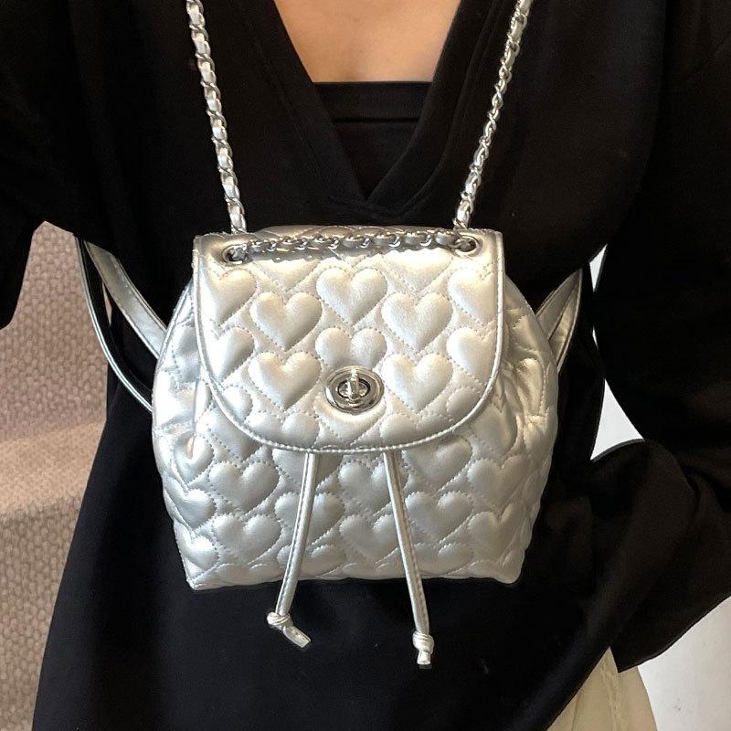 2025 New Korean Version Xiaoxiangfeng Love Grid Embroidered Thread Small Backpack Fashion Leisure Commuting Versatile Chain Backpack