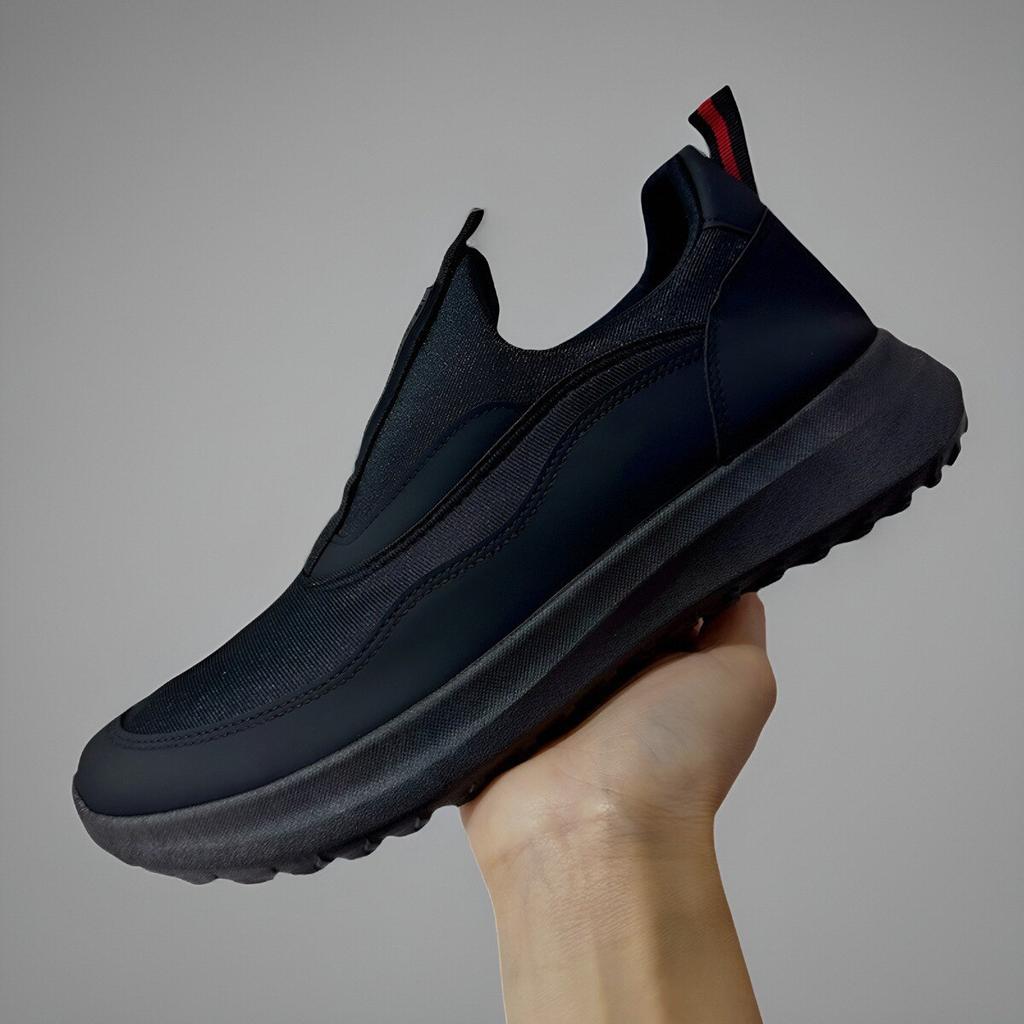 Men's Shoes Spring New Sports Shoes Breathable Platform Casual Shoes Men's 2025 New Comfortable Soft Sole One Pedal Shoes