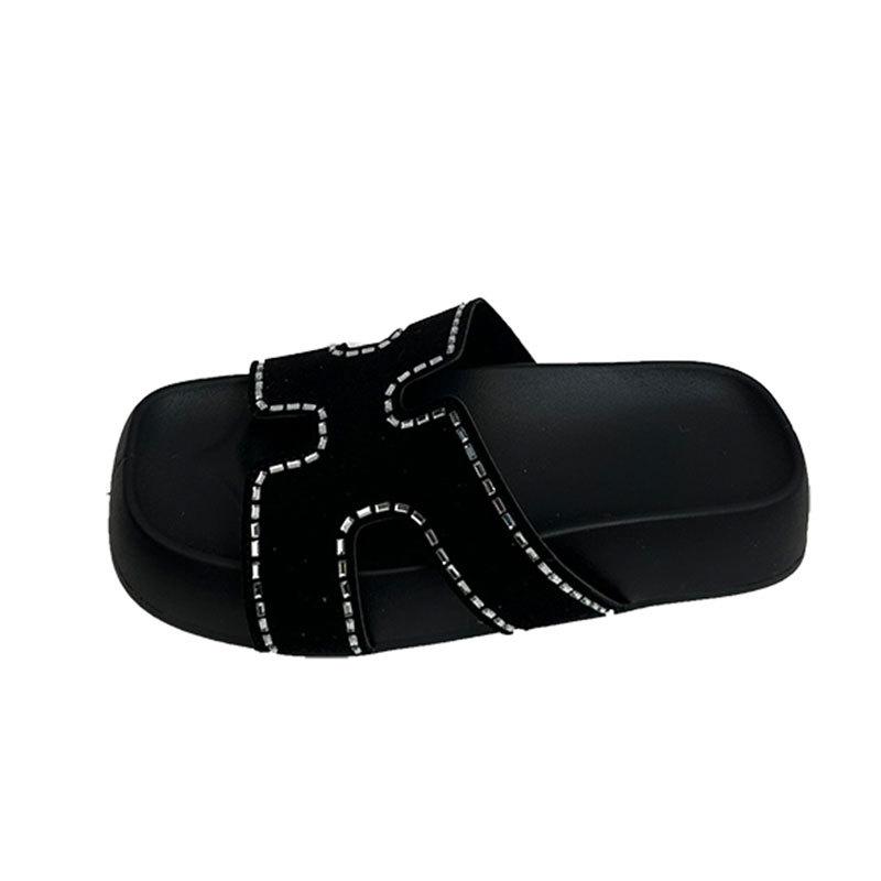 Korean Version of Seaside Beach Sandals Fashion One-word Women's Outer Wear 2025 New Summer Casual High-end Slippers