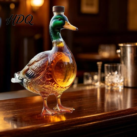 Unique Whiskey Decanter Duck Decanter Straight Bourbon Glass Bottle with Stopper 350ml Flavor Sealing Novelty Liquor Dispenser for Home Bar