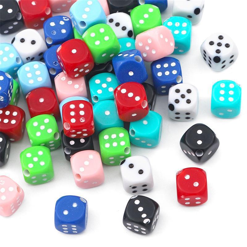 Sett med smykker: Perler, Terninger, Halskjede- og Armbåndskomponenter, Hårtilbehør