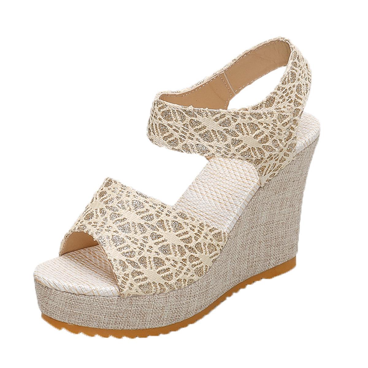 

Платформа высокий каблук новый европейский и американский летний повседневный липучка женская обувь маффин 2025 популярный танкетка рыбий носок сандалии женские 42 золотой