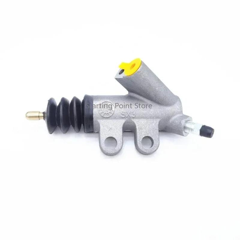 Adapted to Jiangling Qiling pickup truck diesel clutch slave cylinder Qiling T7 clutch slave cylinder