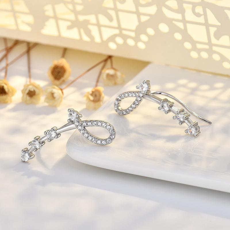 BELLA BOX High-end French Vintage Zirconia Ear Bar Clasp For Women With No Ear Holes, Featuring A Unique And Exclusive Style.