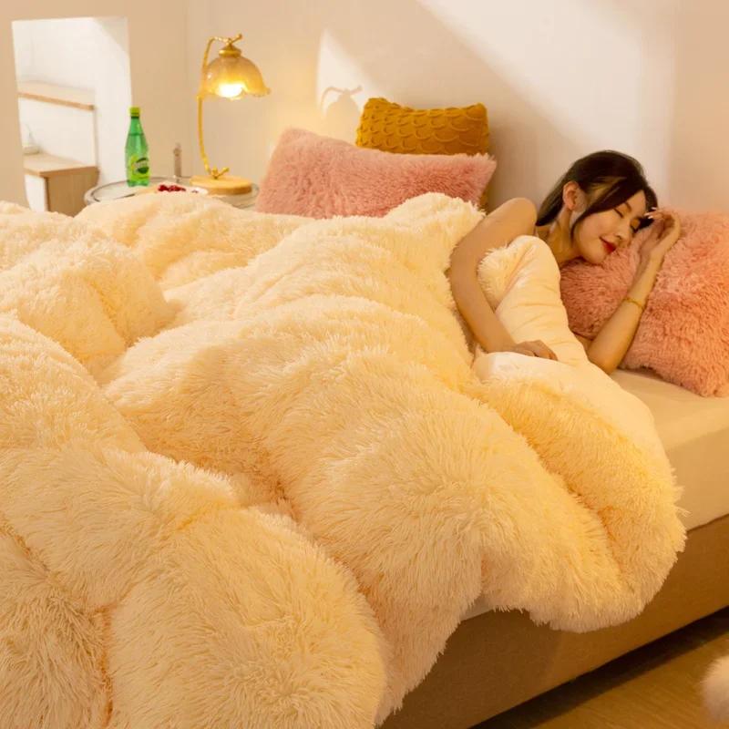 Thick Mink Fur Lamb Fur Warm Winter Comforter Soft Double-sided Velvet Quilted Cotton Quilt Lightweight Fluffy and Elastic Duvet